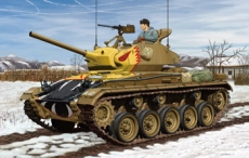 СВ35139 Танк U/S/M-24 Light tank "Chaffee" in Korean war (Bronco Models) 1/35
