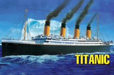 R.M.S. Titanic (Renew) (Hobby-Boss)1/550
