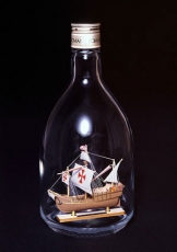 Santa Maria корабль в бутылке масштаб 1:450