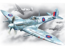48062 Самолет Spitfire Mk.VII (ICM) 1/48