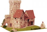 Средневековая Башня